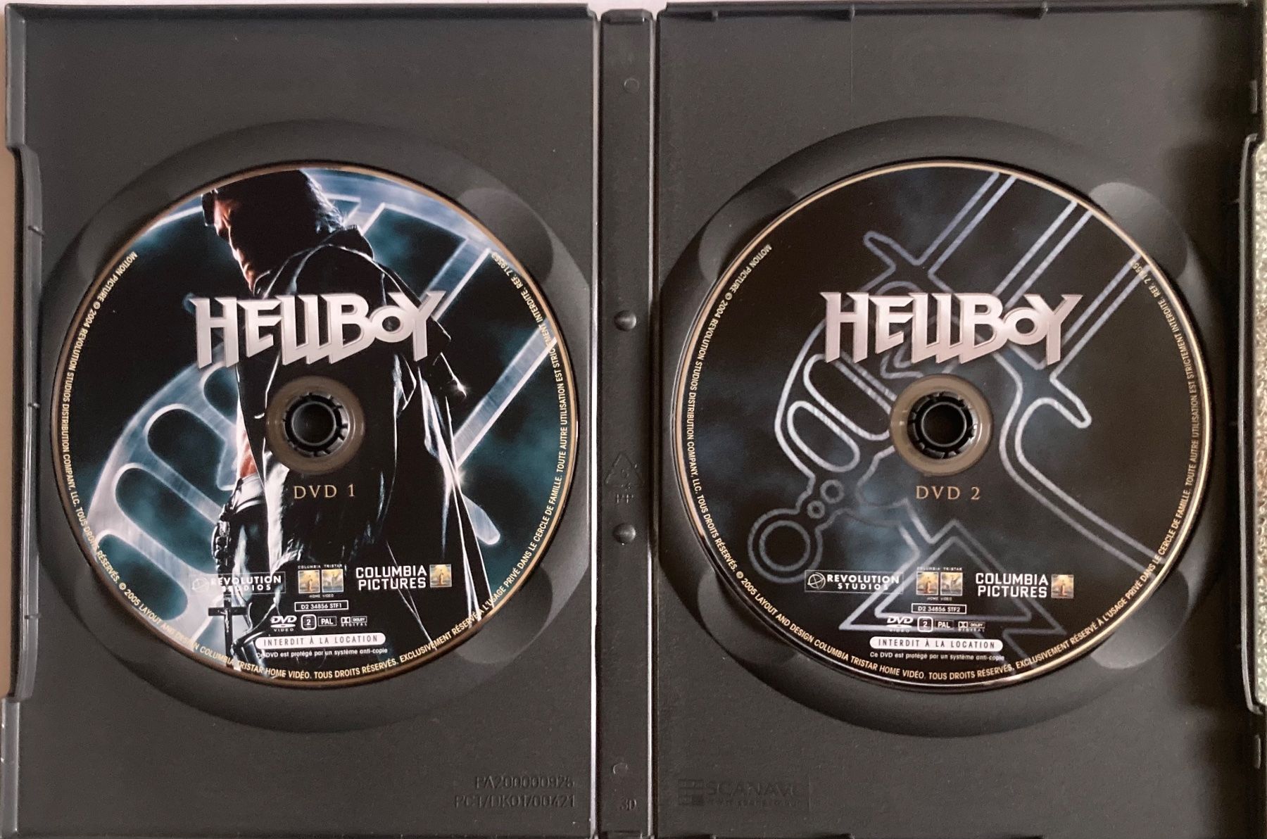 Tutti i DVDs: HELLBOY (ÉDITION 2 DVD) – Usato da Poliez-Pittet venduto da Newtown-Records 4