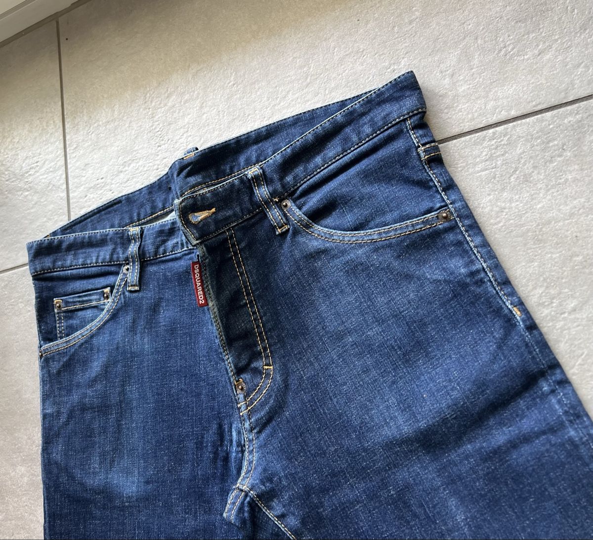 Dsquared2 Jeans: Dsquared2 jeans uomo 48 – D'occasion à Mendrisio par fly_9wzx 6