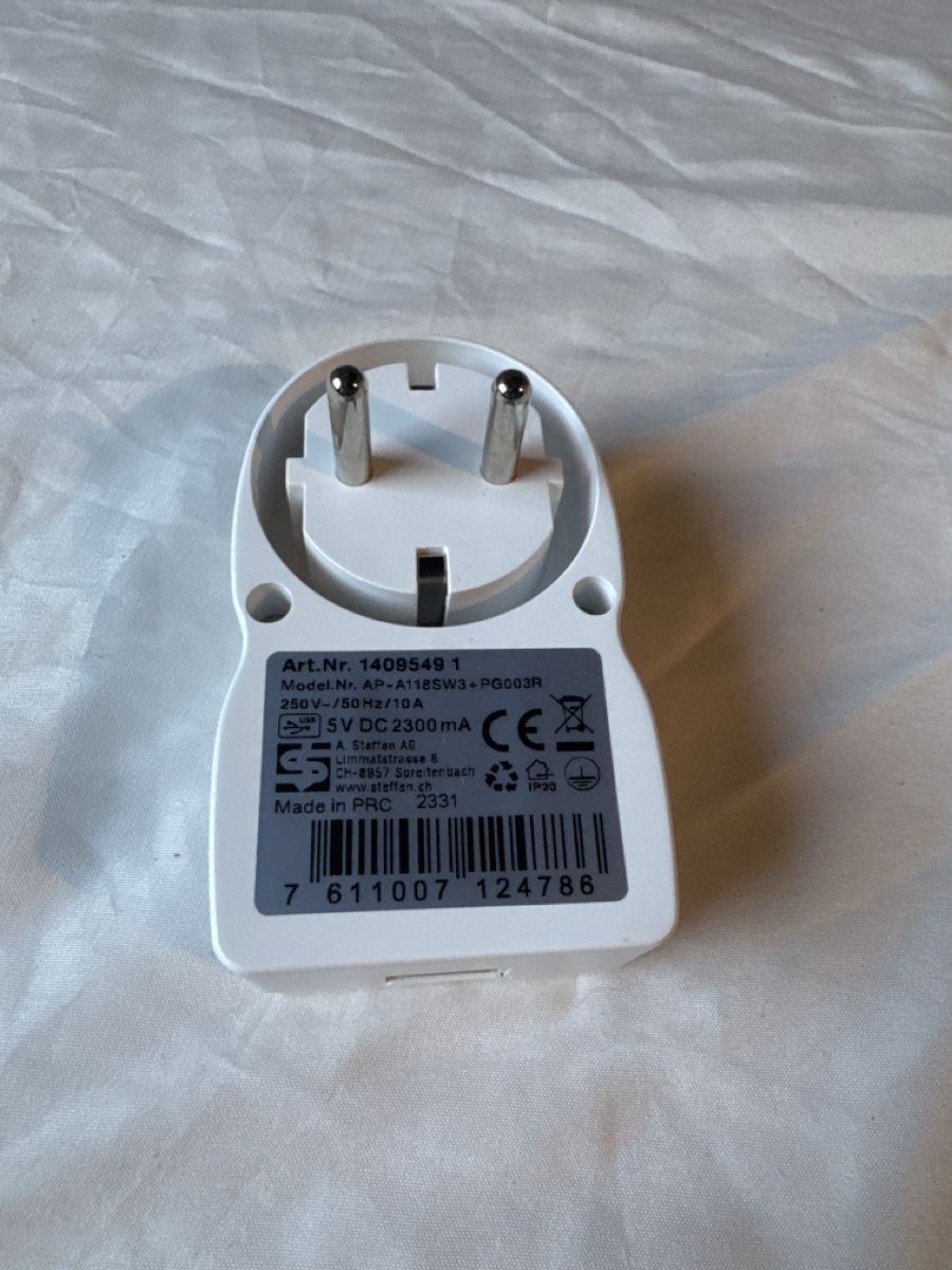 Unità & Adattatore: Reisestecker mit USB Anschluss - Weiss – Usato da Grindelwald venduto da yoloflip45 1