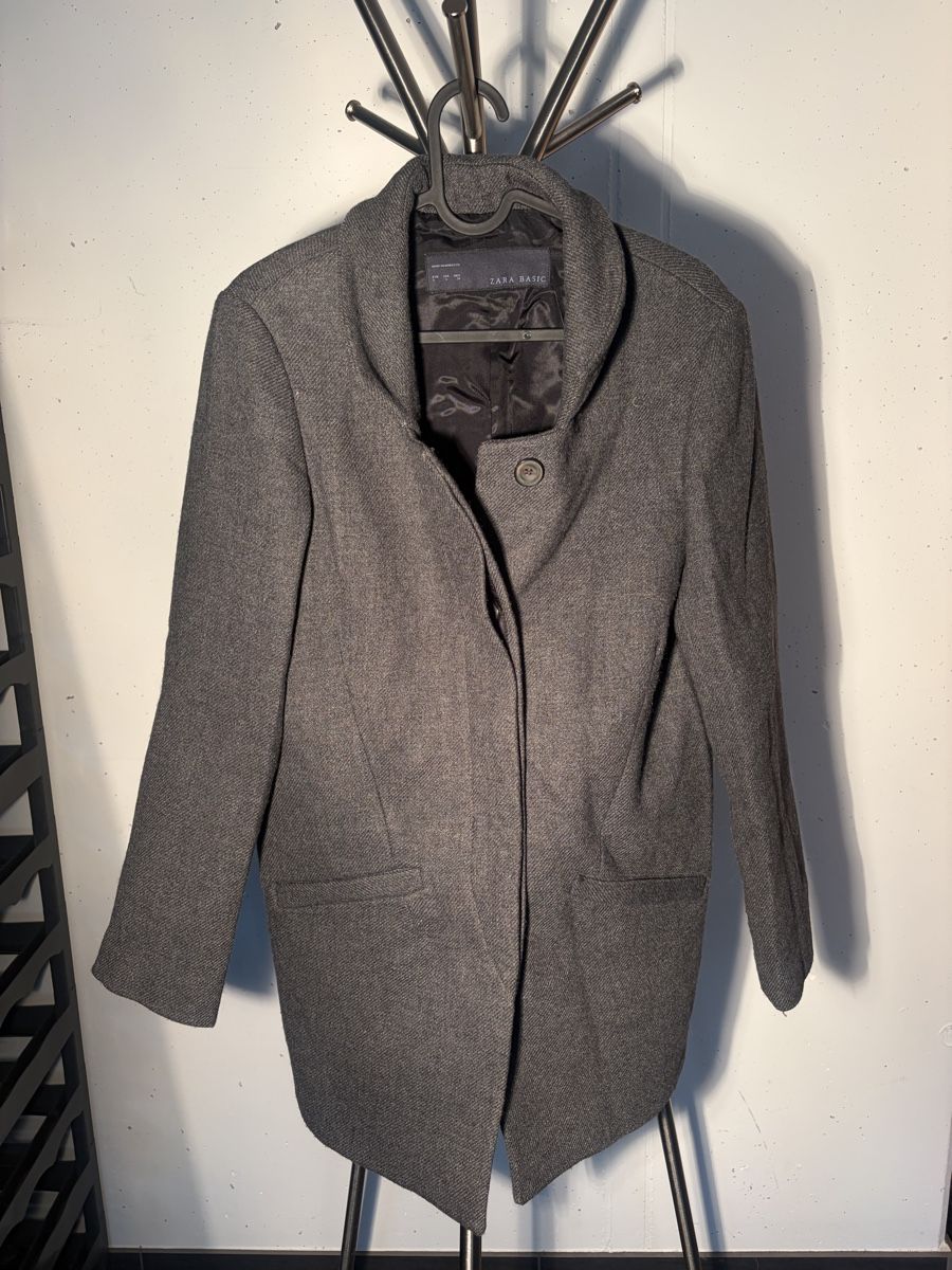 Zara Mäntel: Damen Mantel Zara Basic grau Grösse S – Neu (gemäss Beschreibung) aus Büsserach von SalebyGianni