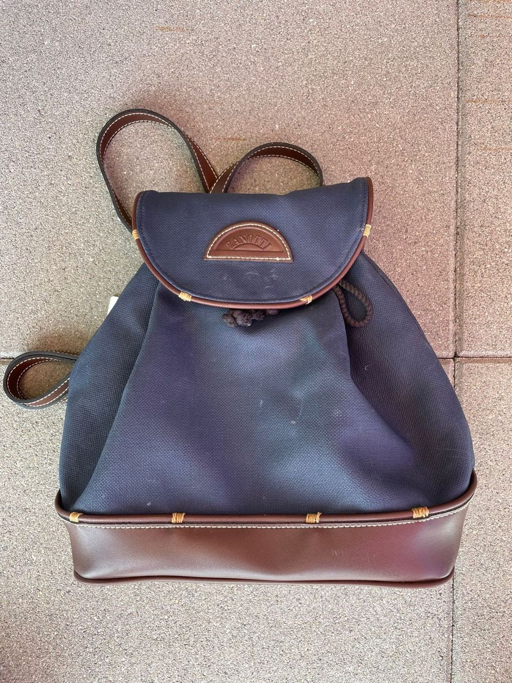 Zaini: Damen Freizeit-Rucksack / Kunststoff – Usato da Biberist venduto da longimanus3