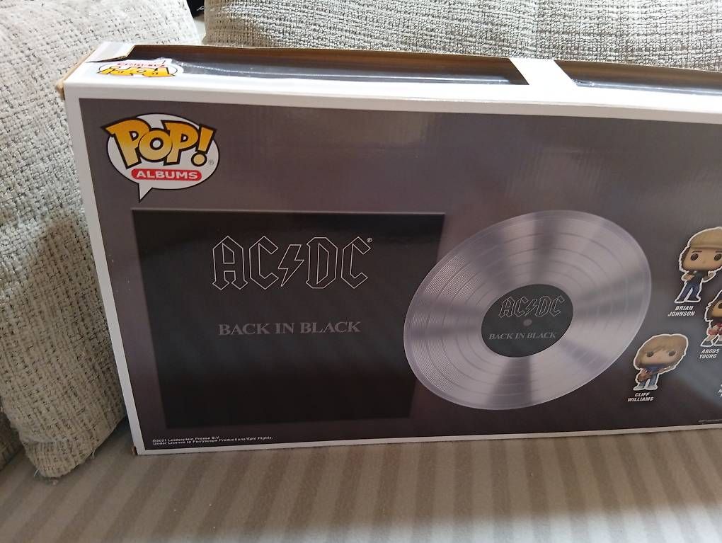Statuette: Funko pop Back in Black ACDC – Usato da Vezio venduto da 41181 1