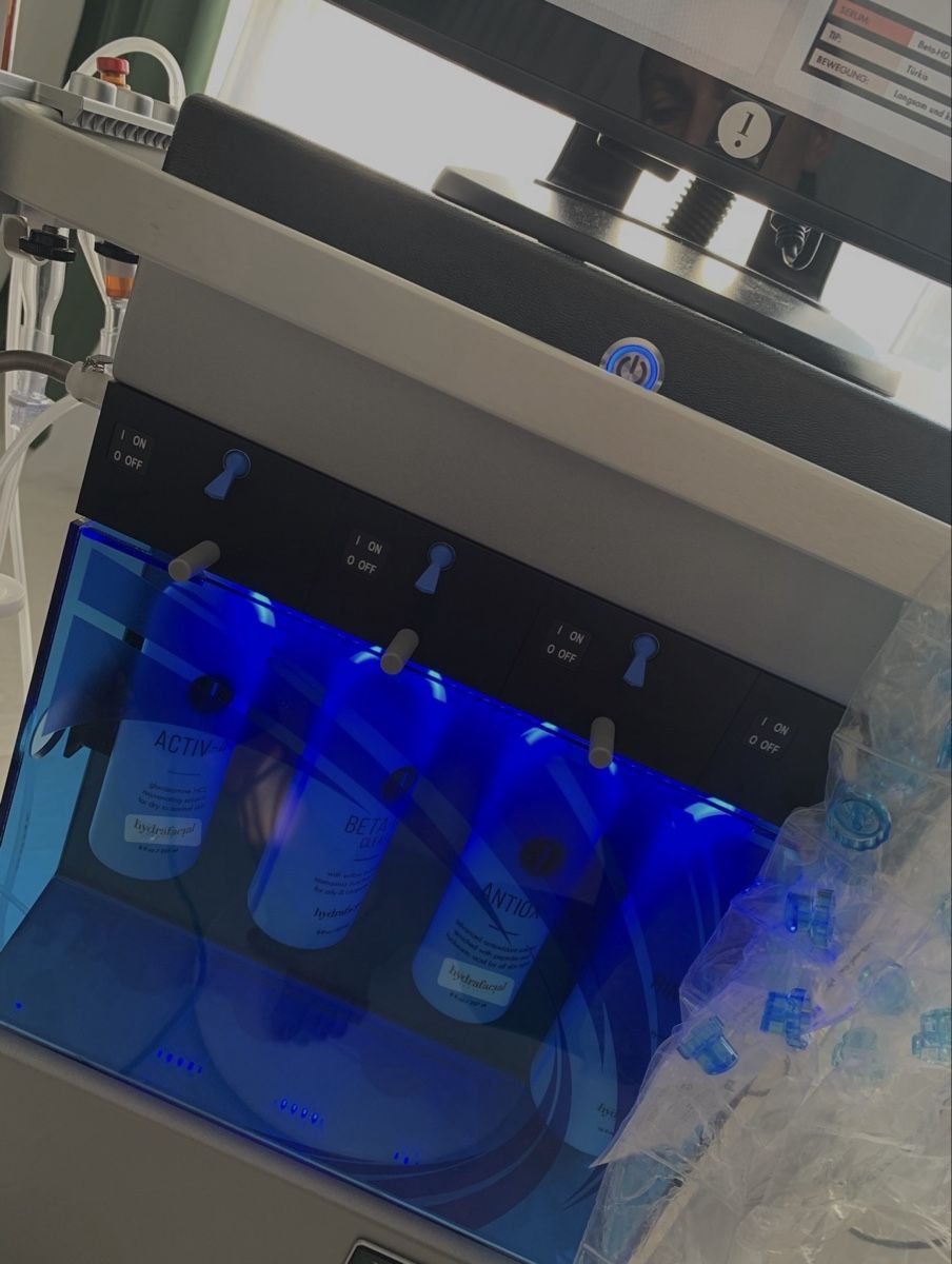 Lettini & sedie per cosmetici: Hydrafacial Elite Tower – Nuovo (secondo la descrizione) da Meggen venduto da Orange_Black 2