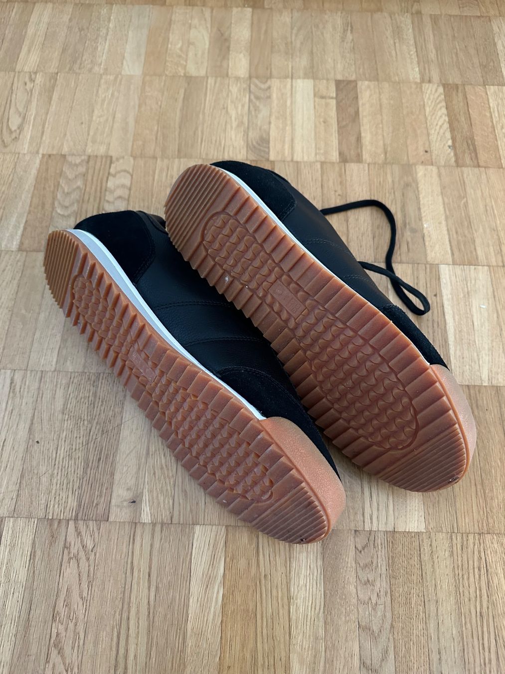 Scarpe da uomo: Uniqlo : C Sneaker Gr. 43 – Nuovo (secondo la descrizione) da Basel venduto da Roooooon 3