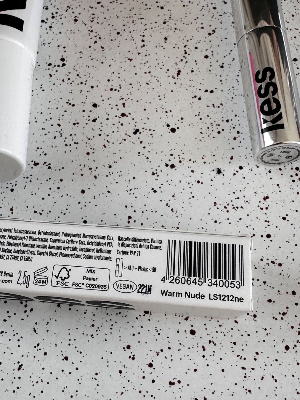 Make-up: Kess Berlin Kosmetik Set – Usato da Haldenstein venduto da enie123 3