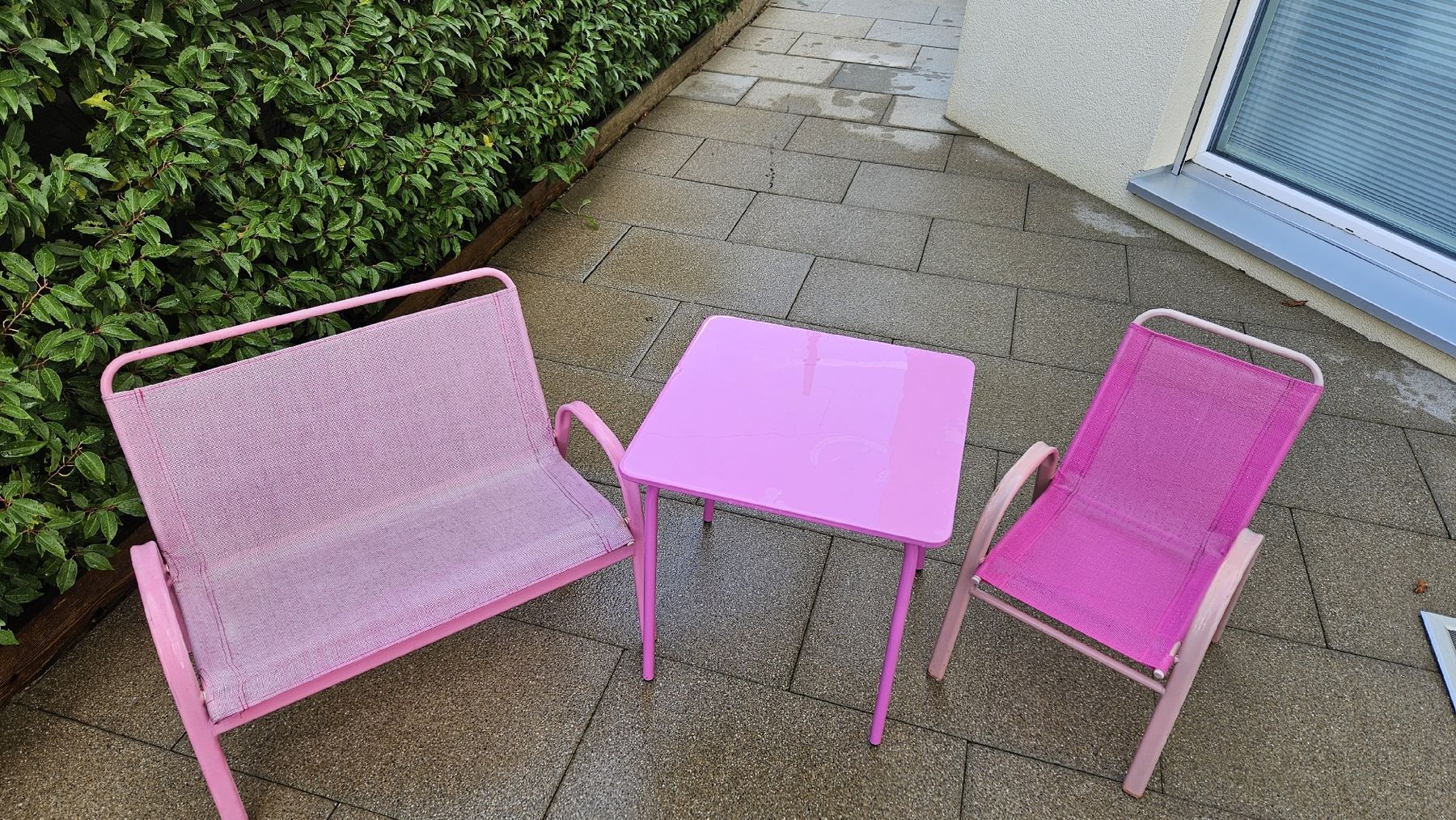 Set de table et chaises: Kindergartenmöbel – D'occasion à Rikon im Tösstal par fragolina40