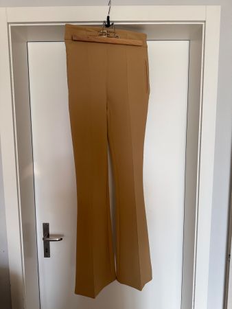 Hose Elisabetta Franchi Grösse 42 Camel wie neu
