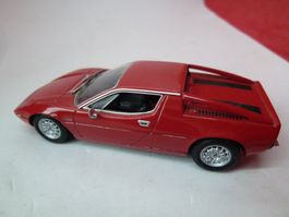 Maserati Merak 1974 - rot -von Minichamps - selten !