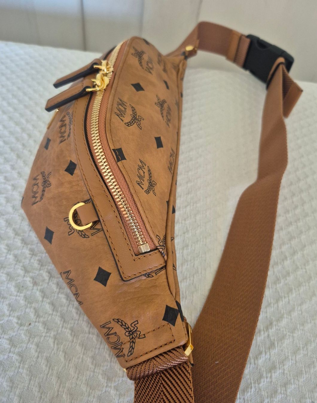 Mcm Borse: Neue MCM Belt Bag – Nuovo (secondo la descrizione) da Dottikon venduto da Pega7 5