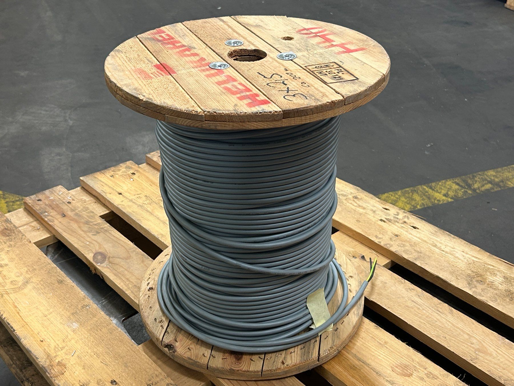Kabel: Posten Kabel / Litzen - Kupferkabel – Neu (gemäss Beschreibung) aus Zofingen von Maschinenfabrik
