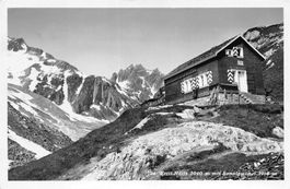 Silenen, Etzlihütte mit Sonnig Wichel