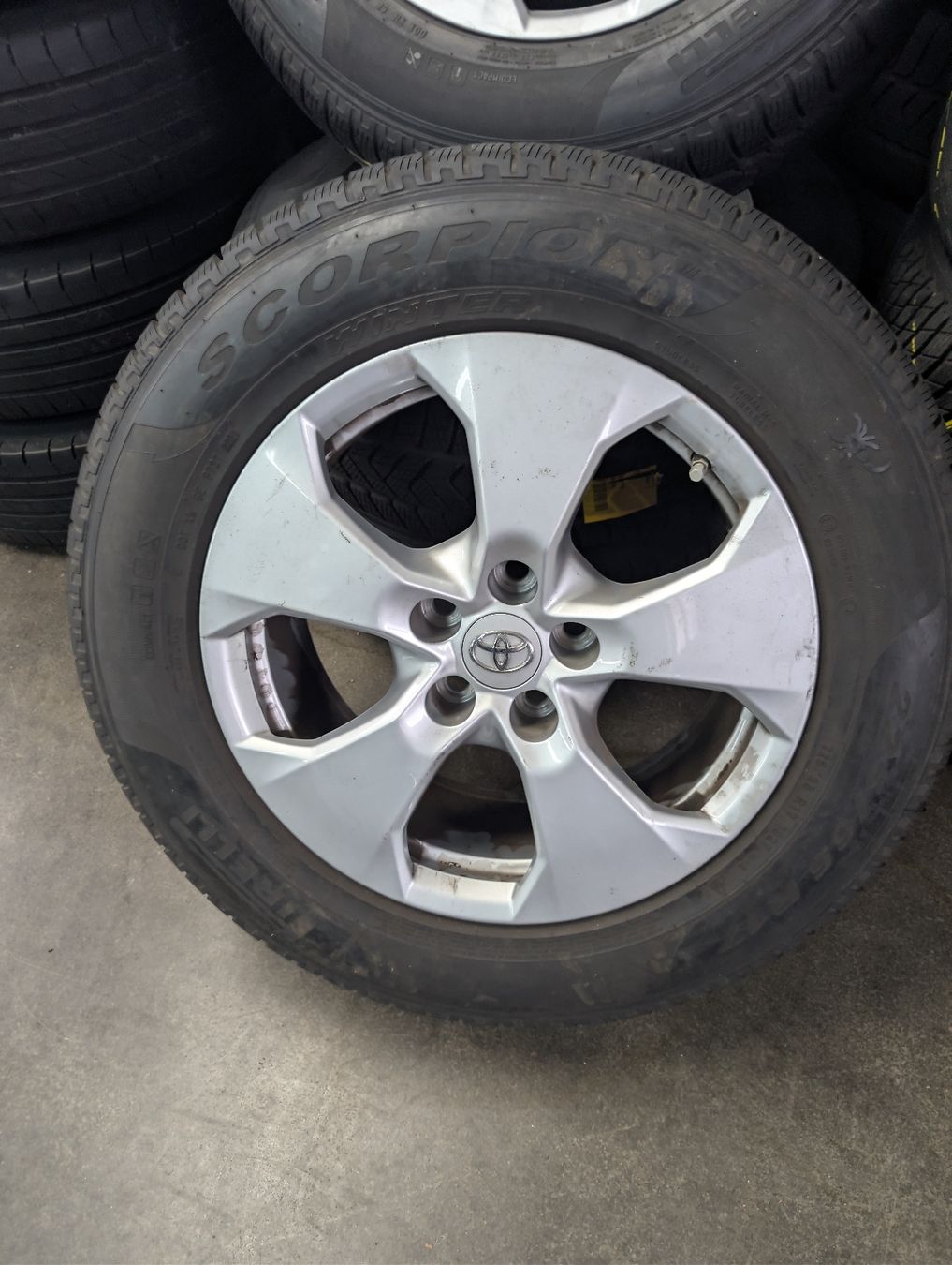 Felgen: Toyota Felgen – Gebraucht aus Dürrenäsch von Pneu-Idris 1