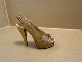 Deko Schuh Rainer goldfarben