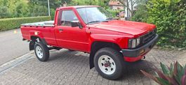 Toyota Hilux Pickup Rot 4x4, ex. Feuerwehrfzg, guter Zustand