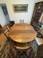 Ancienne table avec lot de 6 chaises et 2 rallonges 