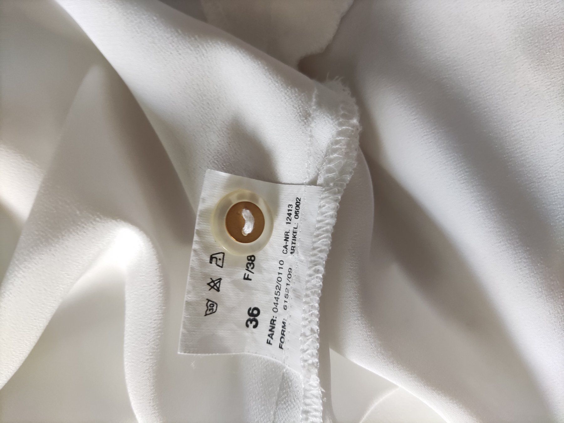 Basler Blusen: Elegante Bluse "Basler" – Gebraucht aus Solothurn von Csw1 9