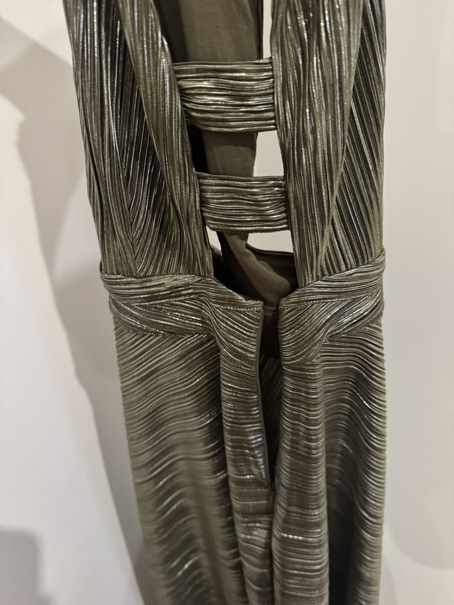 Maje Kleider: Maje Kleid lang metallic Grösse 36 – Gebraucht aus Kilchberg ZH von Design_ 2