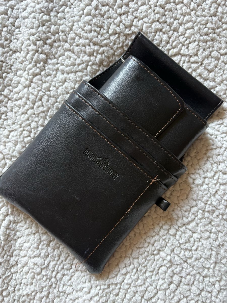 Brieftaschen: Kellnerportmonnaie Schwarz – Gebraucht aus Grindelwald von Kikaa99 2