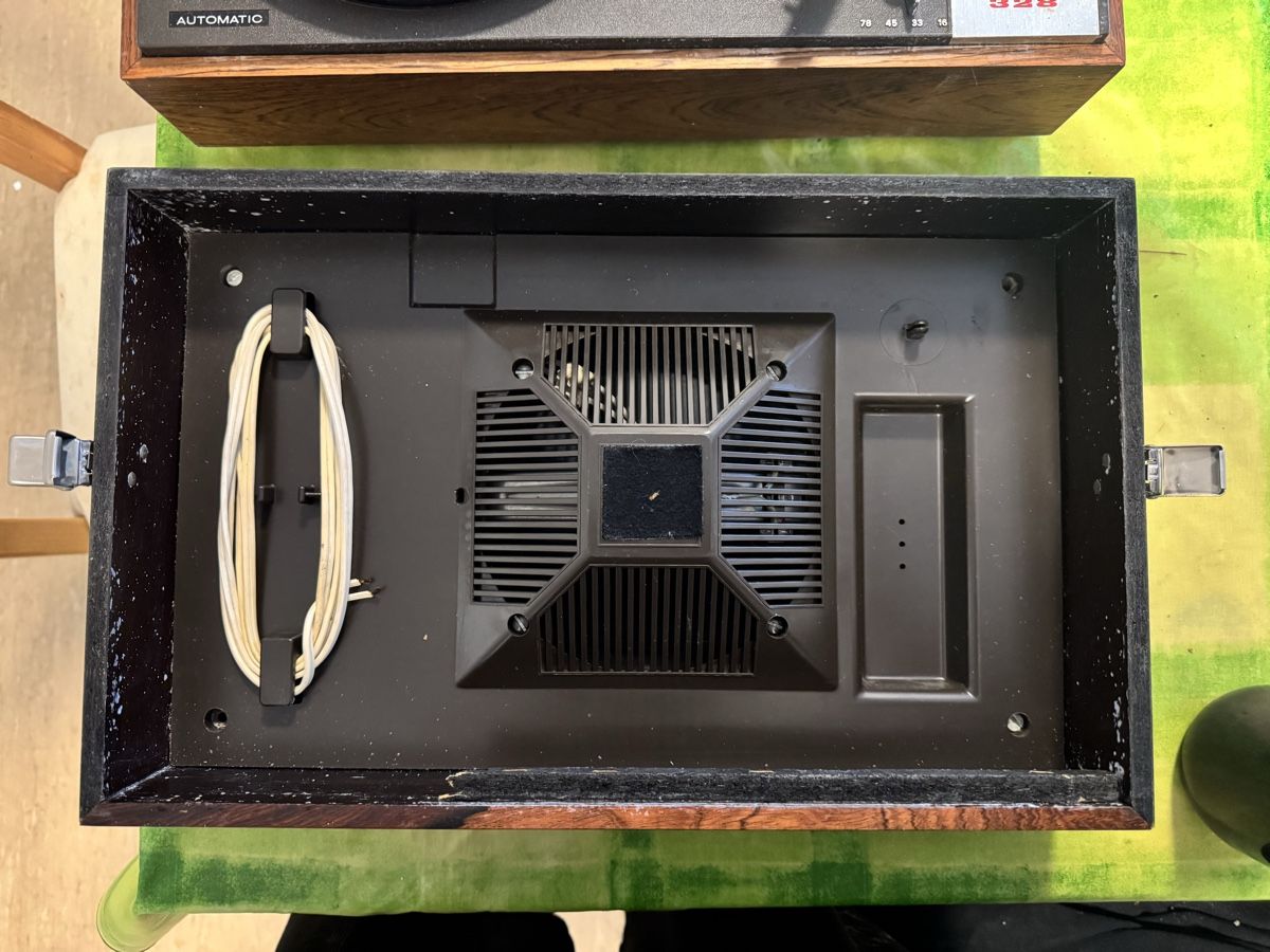 Philips Giradischi: Phillips Plattenspieler 328 – Usato da Gelterkinden venduto da seb_8jzy 1