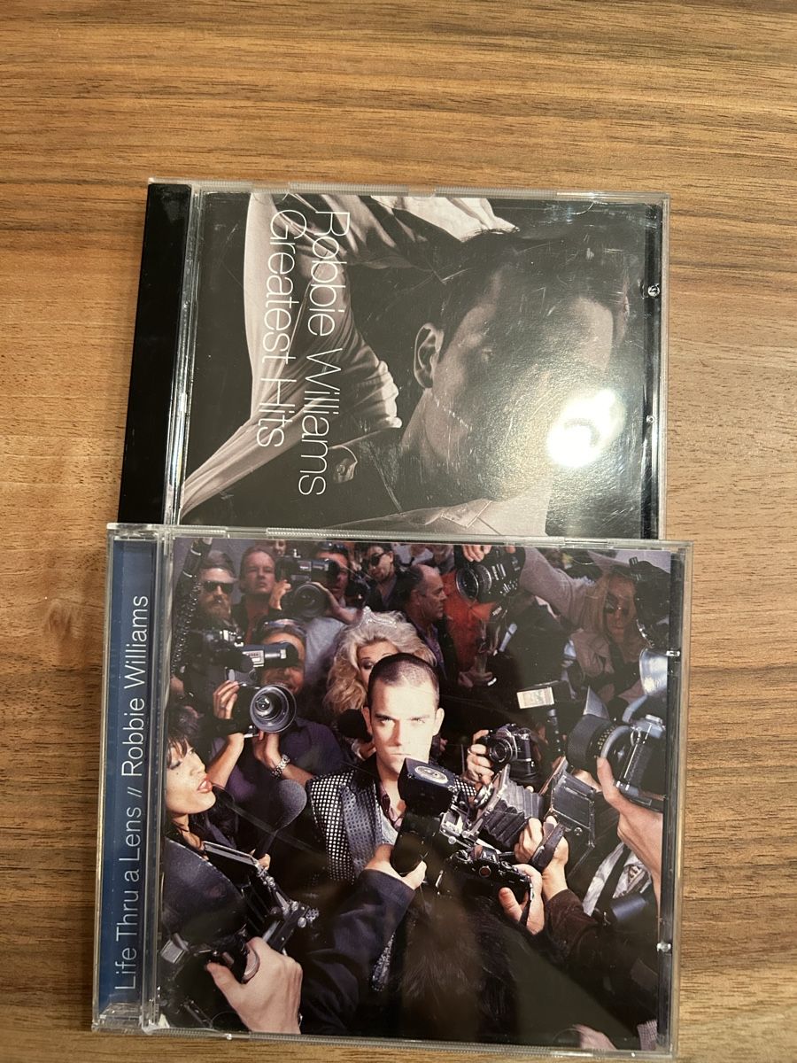 CD: 2 CDs  Robbie Williams – Usato da Zürich venduto da keinweiss