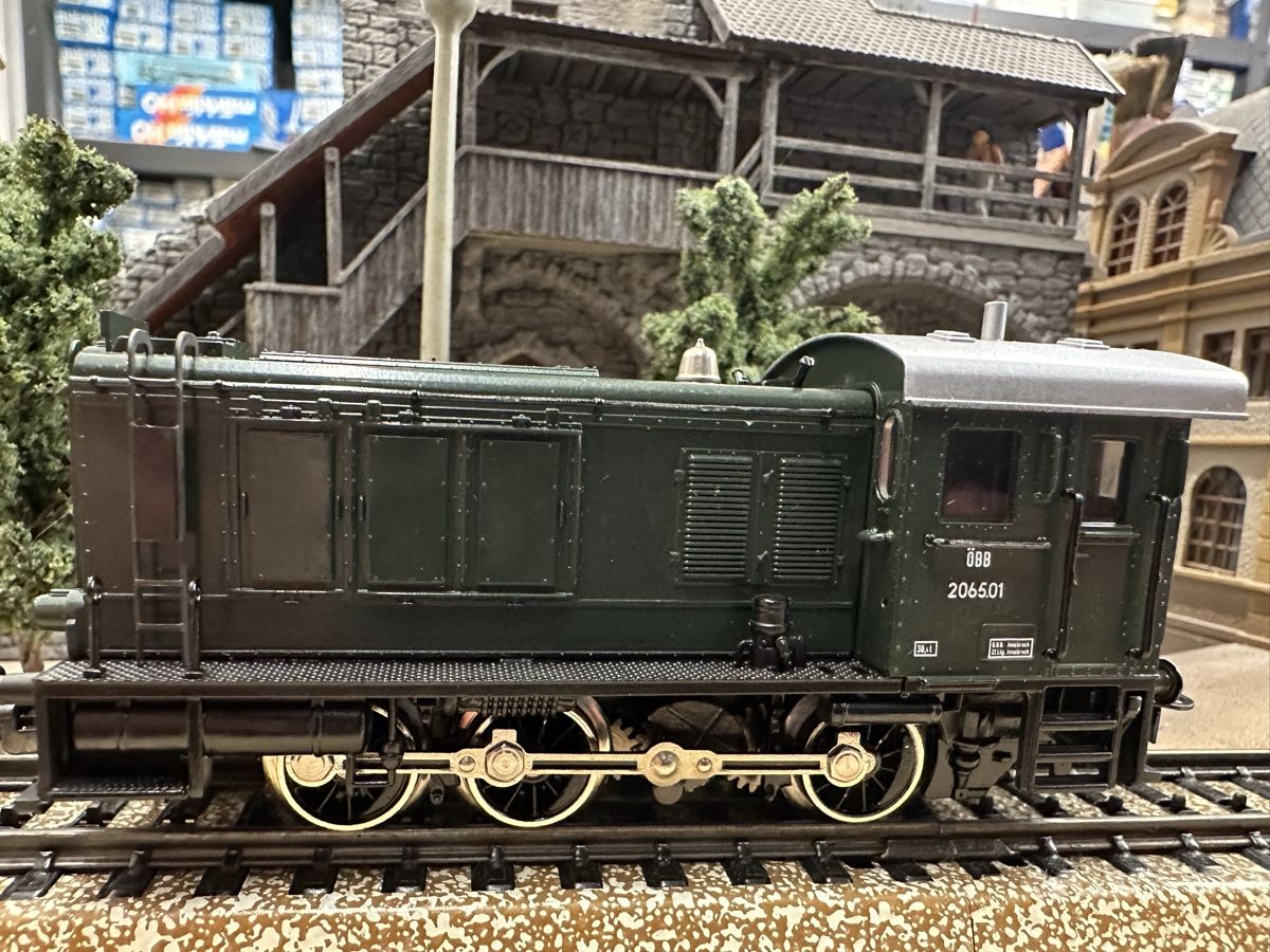 Märklin Modellini di ferrovie: Märklin 3139 ÖBB BR 2065 – Usato da Lupsingen venduto da New-Haven 1