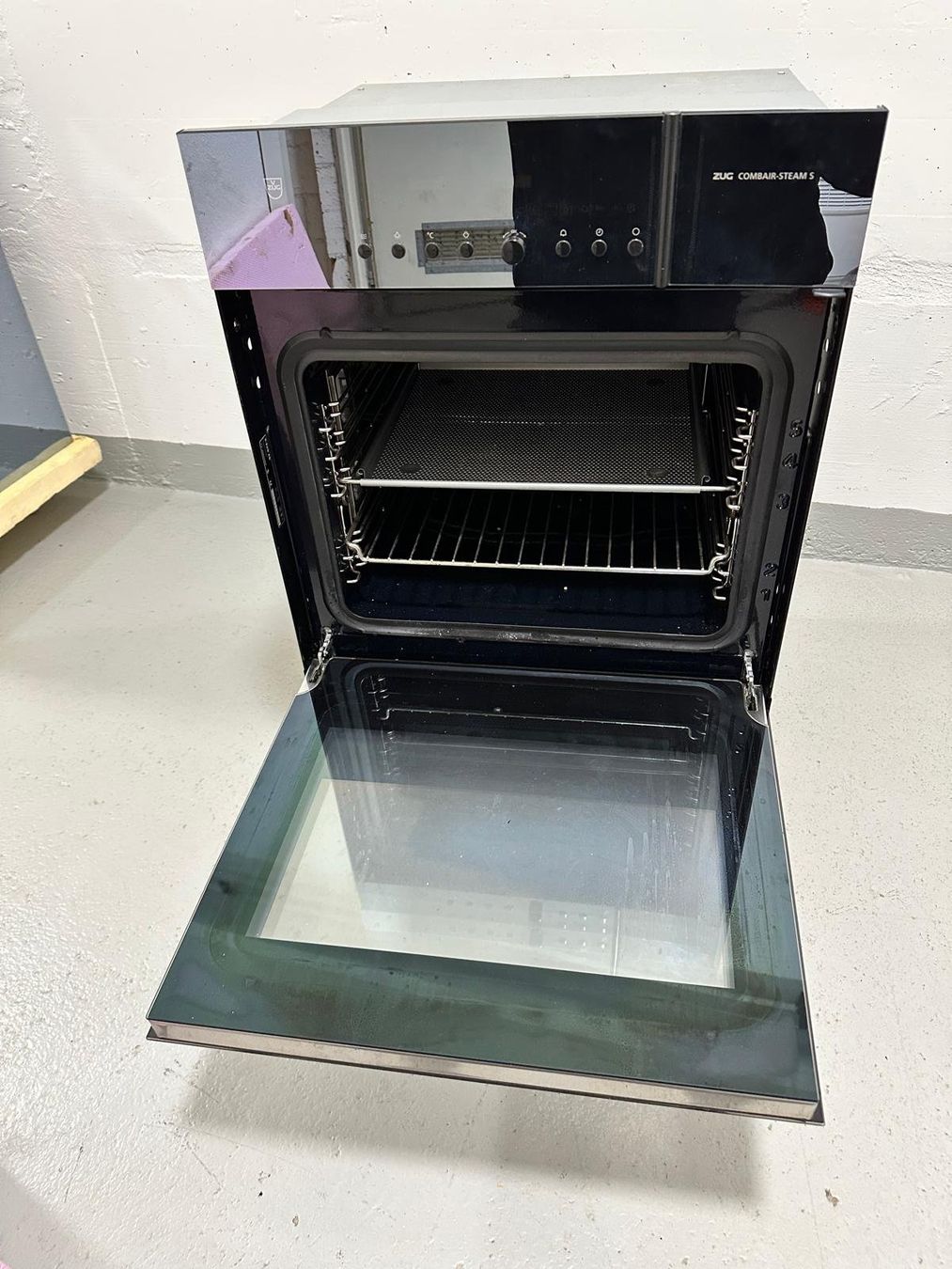 V-Zug Forni: V-ZUG AG Backofen, Combair-Steam SE Typ CSSWc – Usato da Spreitenbach venduto da Space_X 3