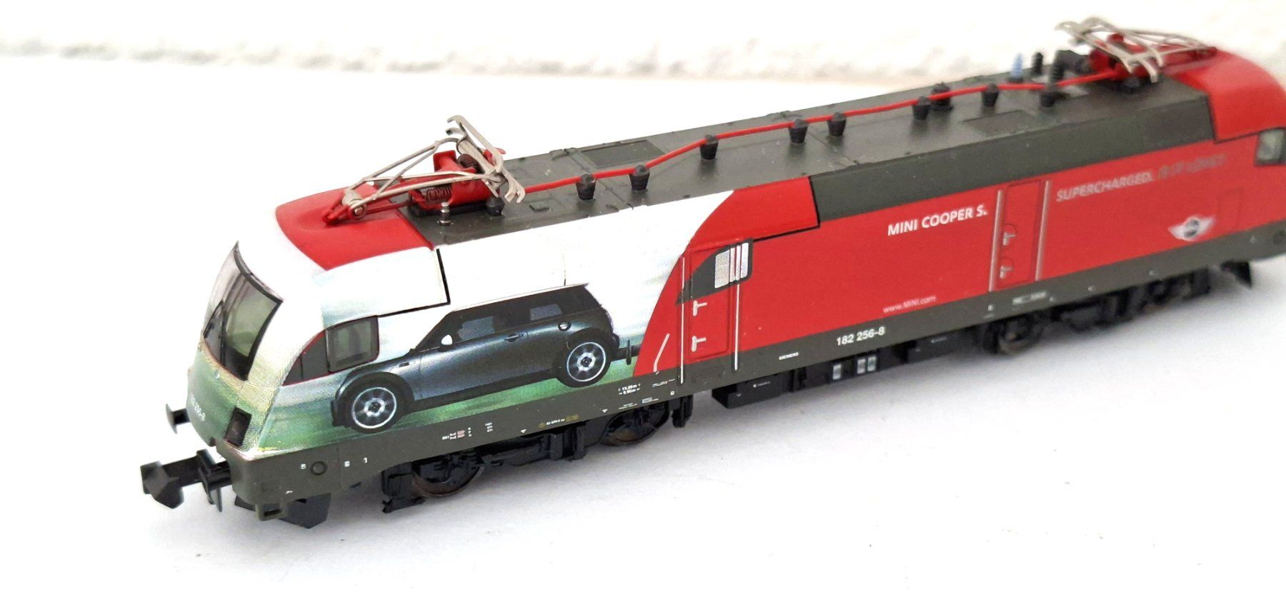 Trix Modellini di ferrovie: Minitrix Br 182 " Mini Cooper S – Usato da Biberist venduto da Ntrains 2