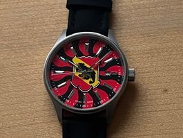 Armbanduhr mit Berner Wappen