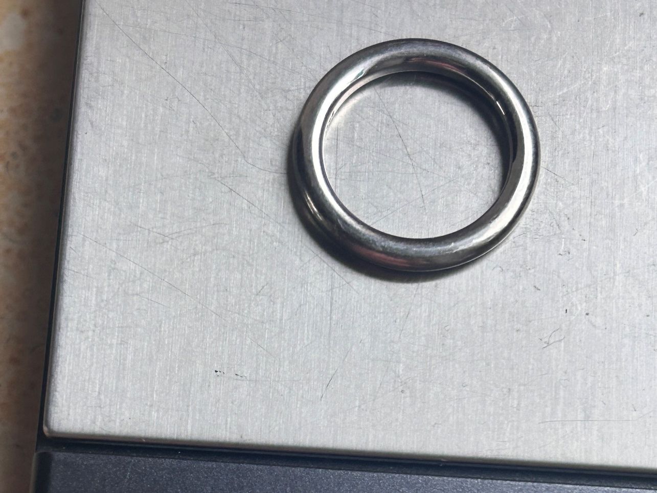Breil Anelli: Schlichter Zeitloser Ring (BREIL) 58 – Usato da Basel venduto da bellespirit 5