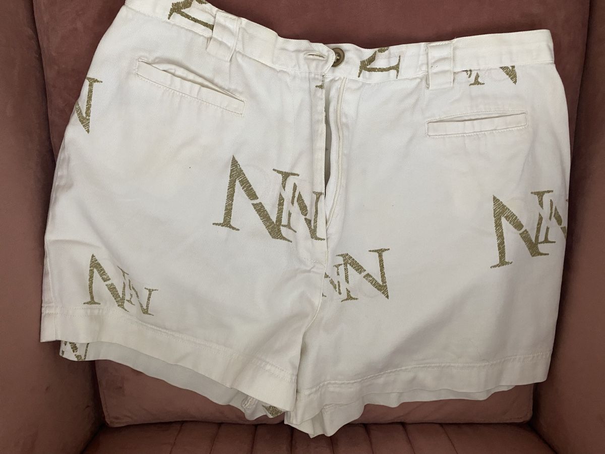 Pantaloni: Short – Usato da Pfäffikon SZ venduto da Laladi8001 1