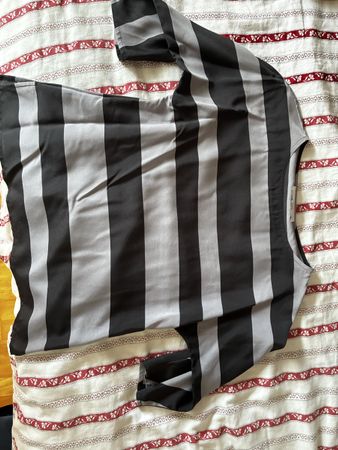 4 Streifen tops