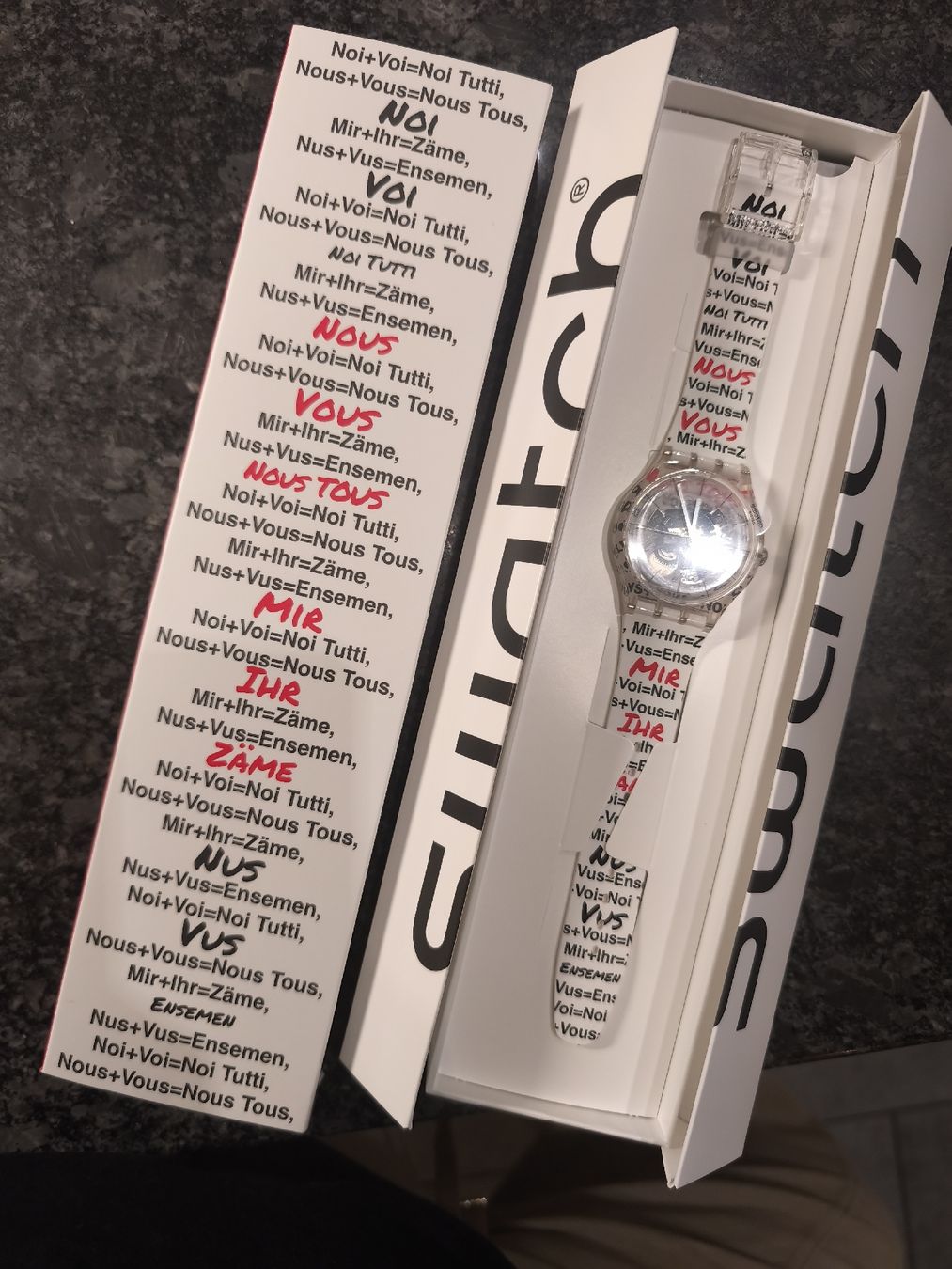 Swatch Uhren: Swatch Aktionärsuhr 2026 – Neu und originalverpackt aus Langendorf von lua_6vcv