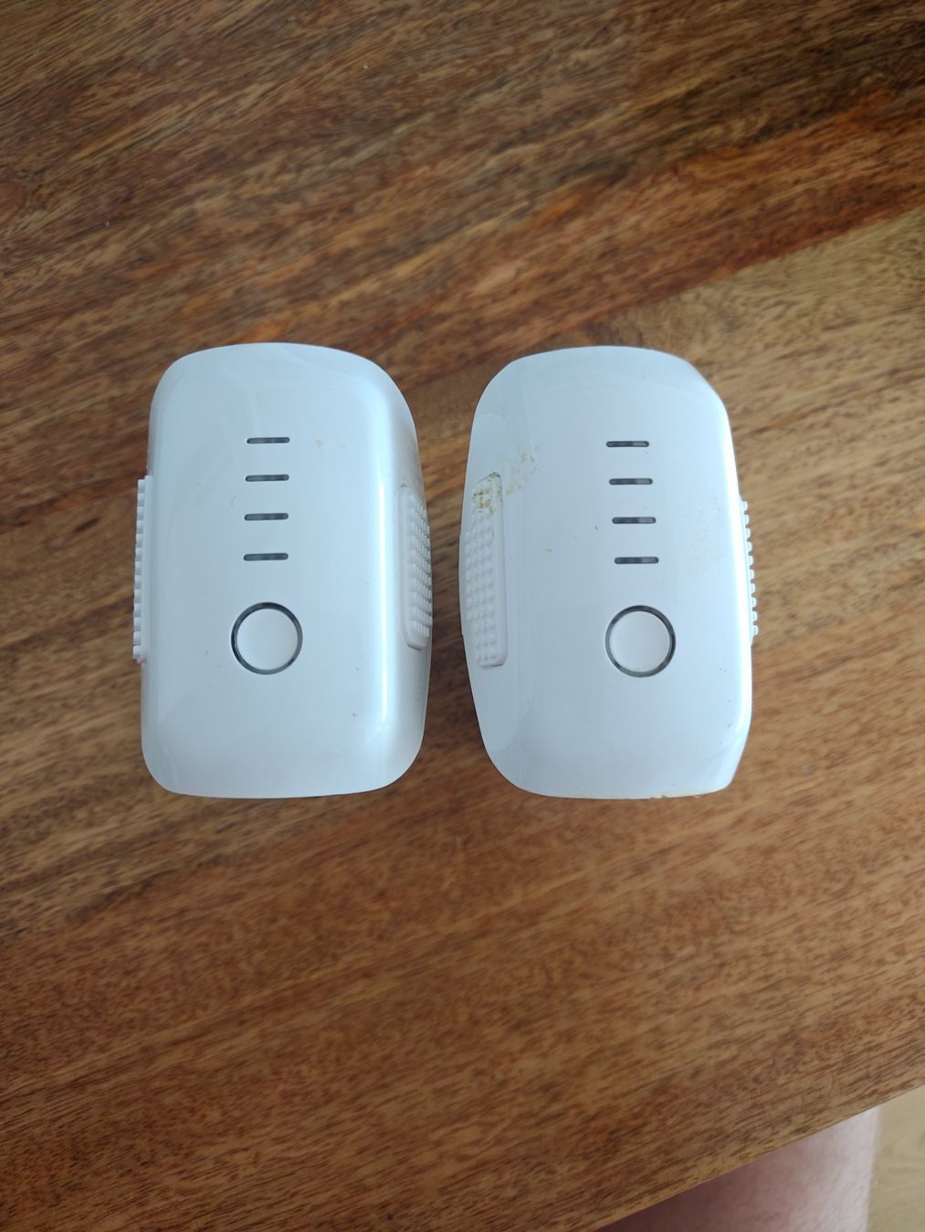 DJI Accus: DJI Phantom 4 pro akkus / 2 Stk. gebraucht – D'occasion à Starrkirch-Wil par Manu_aka_sell 1