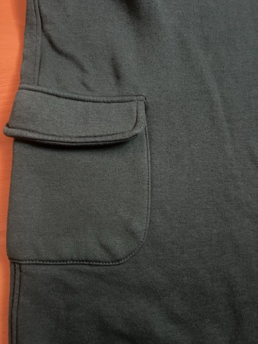 Pantalons: Missguided Trainerhose grün – D'occasion à Oberengstringen par pri_c8jk 4
