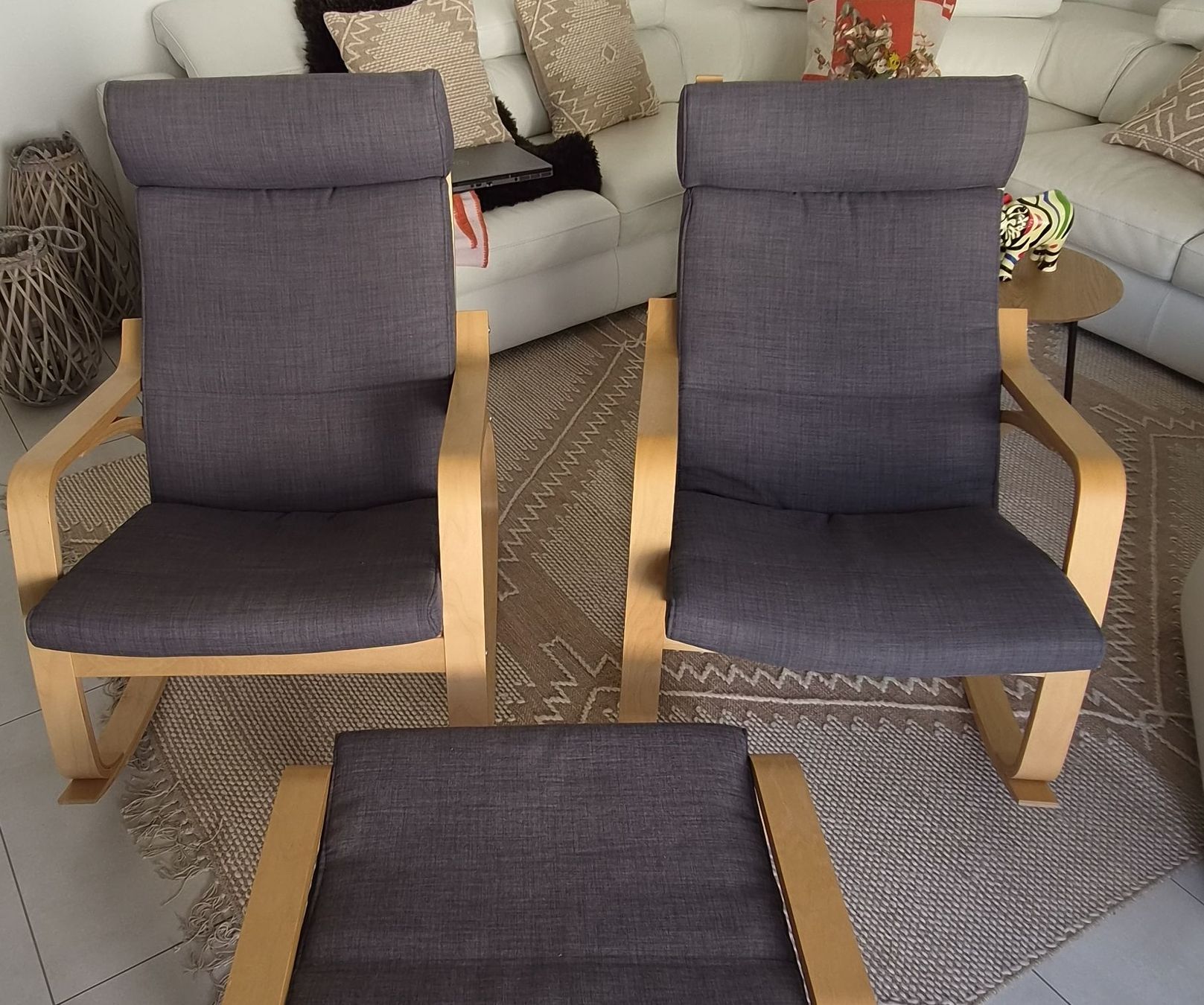 Ikea Sessel: 2x IKEA Poäng Armchairs with Footstool – Gebraucht aus Thalwil von sta_x7zz
