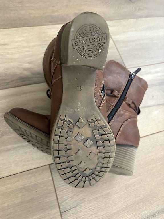 Damenschuhe: Mustang Stiefel – Gebraucht aus Plasselb von aen_7lpd 4