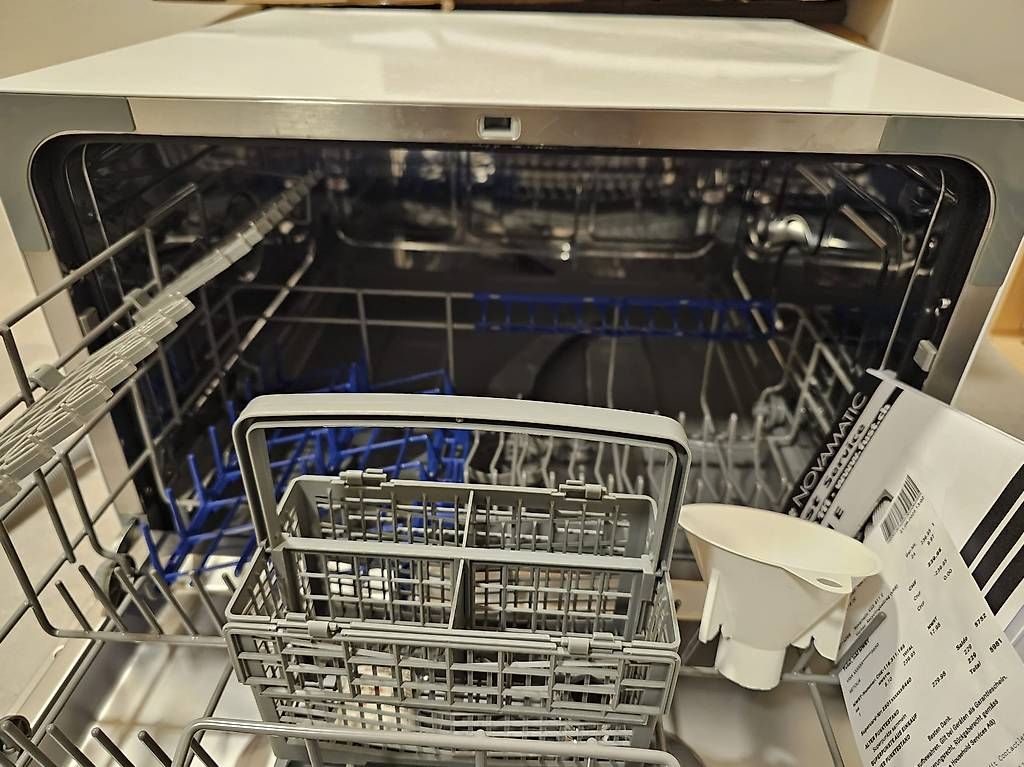 Machines à laver la vaisselle: Geschirrspülmaschine  – D'occasion à Riedtwil par Tyrayes 2