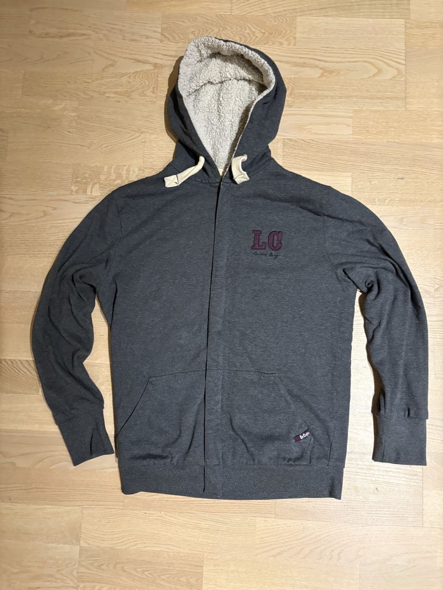 Pullover & Sweatshirts: Lee Cooper Kapuzenpullover grau Grösse M mit Teddyfutter – Gebraucht aus Zürich von davidihagee