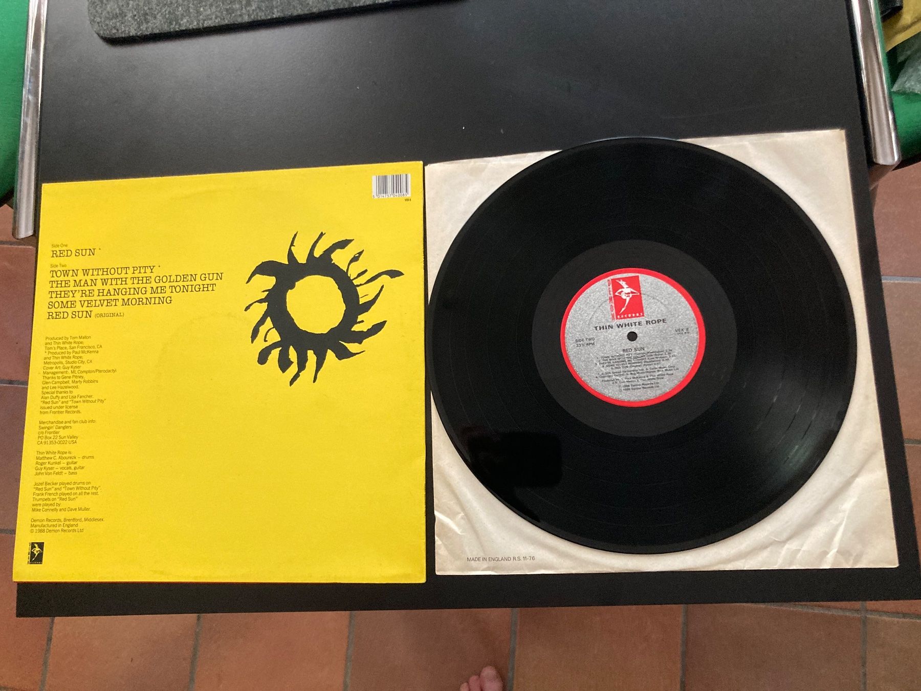 Dischi in vinile: Thin White Rope - Red Sun (12") – Usato da Fribourg venduto da Karushi 1