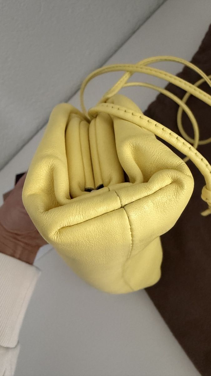 Bottega Veneta Taschen für Damen: Bottega Veneta The Mini Pouch – Gebraucht aus Aristau von Evelinik 4