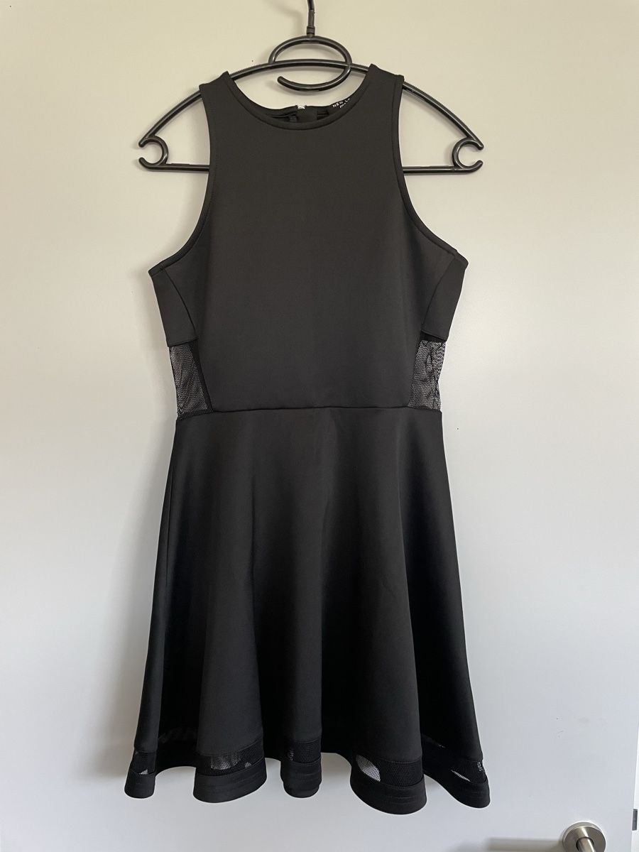 Vestiti & Gonne: Schwarzes Trägerkleid mit Mesh – Nuovo (secondo la descrizione) da Zürich venduto da fouca_s