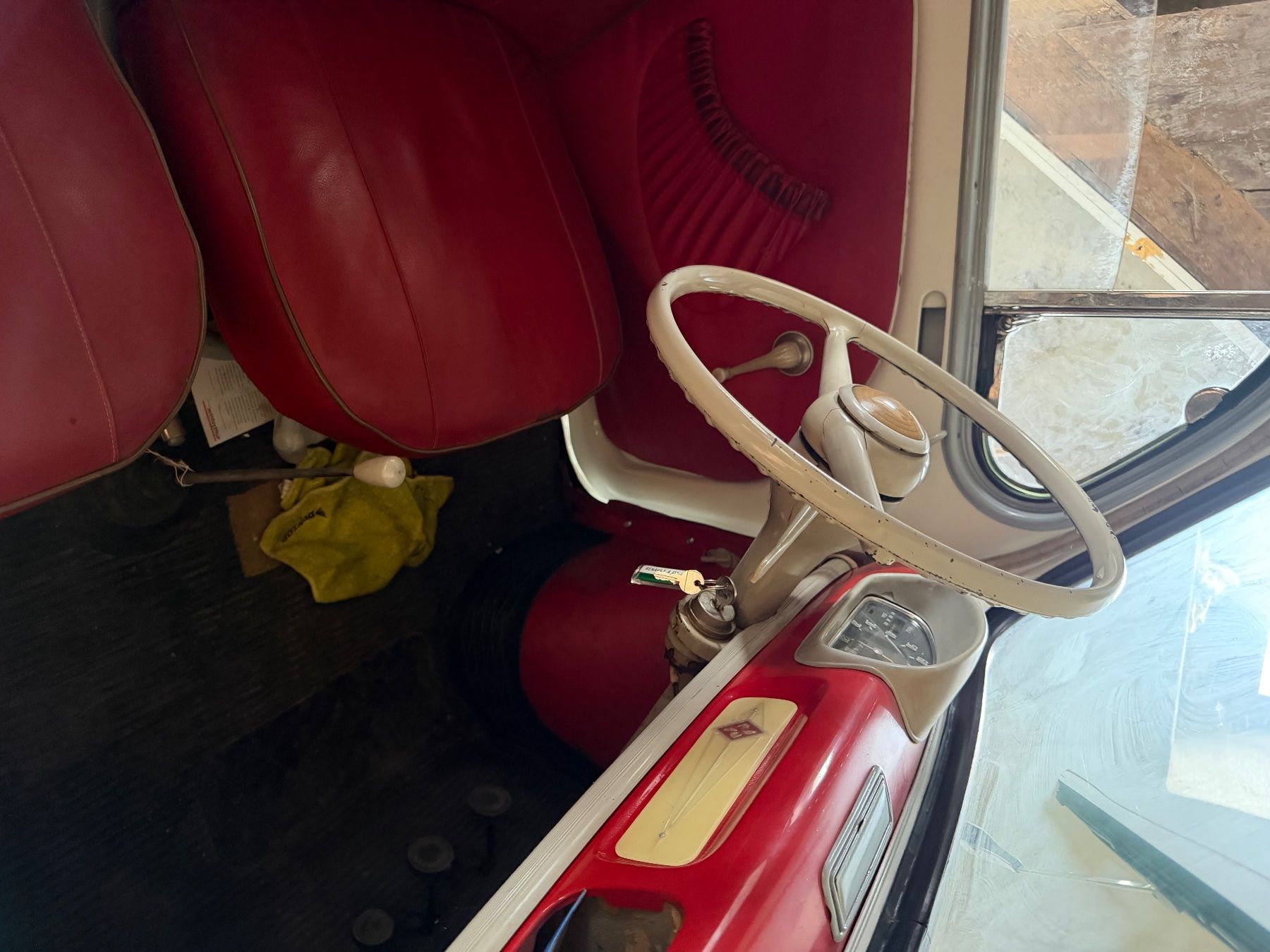 Renault Autos: Renault 4cv – Gebraucht aus St-Blaise von Jack.b 5