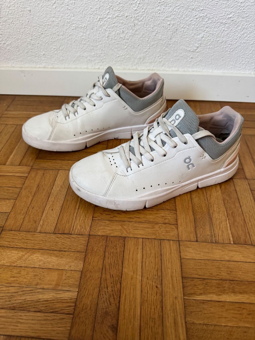 On Scarpe da donna: On Schuhe Gr 38 – Usato da Frauenfeld venduto da max11116