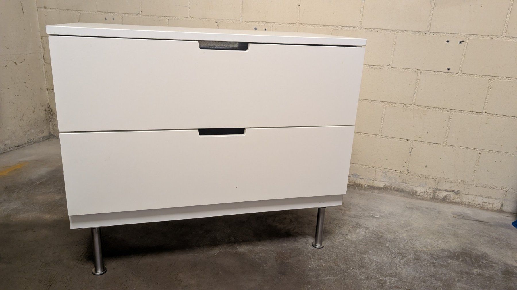 Ikea Kommoden: Ikea Komode Nordli mit Stahlfüssen – Gebraucht aus Küssnacht am Rigi von gabot
