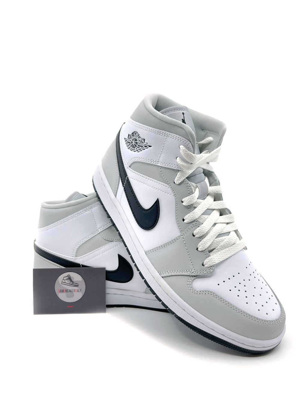 Jordan Scarpe da uomo: Jordan 1 Mid Light Smoke Grey Grösse EU 42 – Nuovo e nell'imballaggio originale da Küsnacht ZH venduto da SamSneakerSale