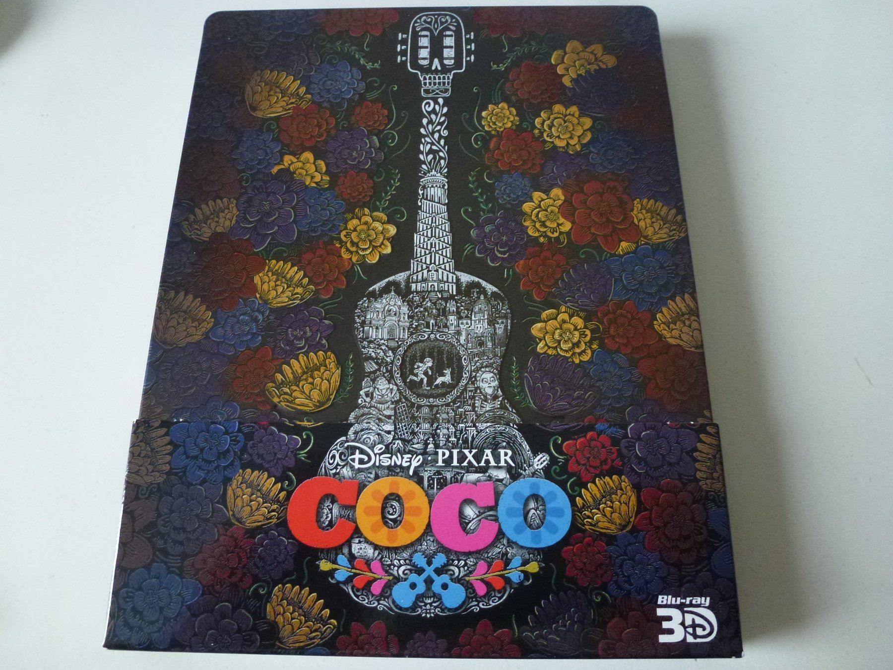 Tutti i DVDs: Coco 3D (Blu-Ray Steelbook) – Nuovo (secondo la descrizione) da Bern venduto da Frebo