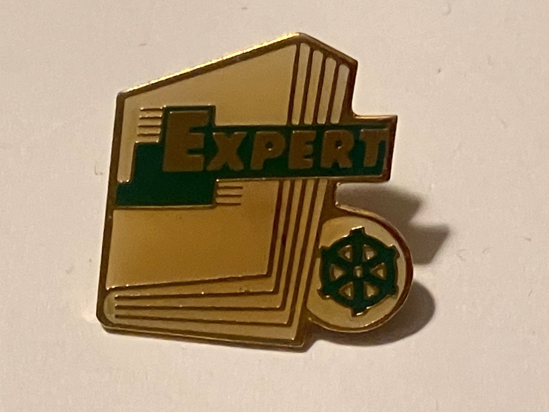 Plaquettes & Badges: 1 Pin Expert – D'occasion à Basel par djwwpp