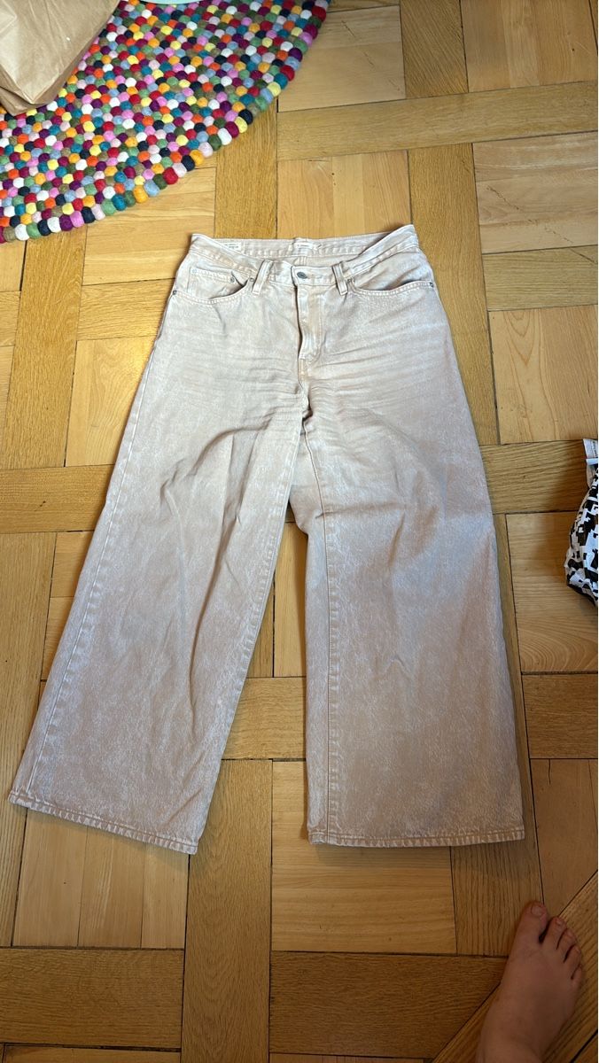 Levi's Jeans: Levis Jeans – Usato da Bern venduto da Lydiixa