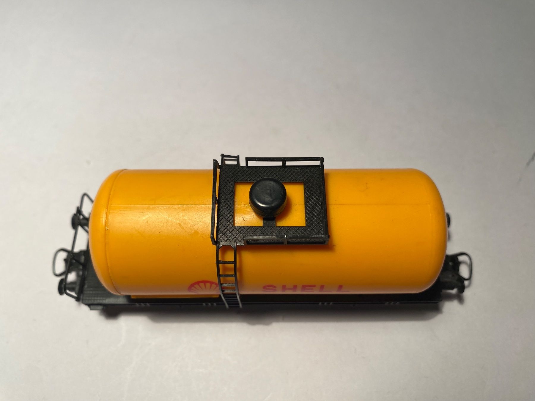 Lima Modellini di ferrovie: LIMA Tankwagen SHELL, DC Achsen – Usato da Buchrain venduto da Modellbahn11 5