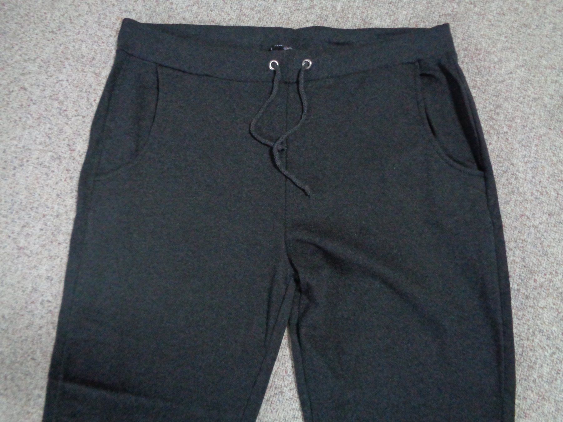 Pantaloni: Dunkelgraue Trainer Hose Gr. XL – Nuovo e nell'imballaggio originale da Langenbruck venduto da Gumsi 1